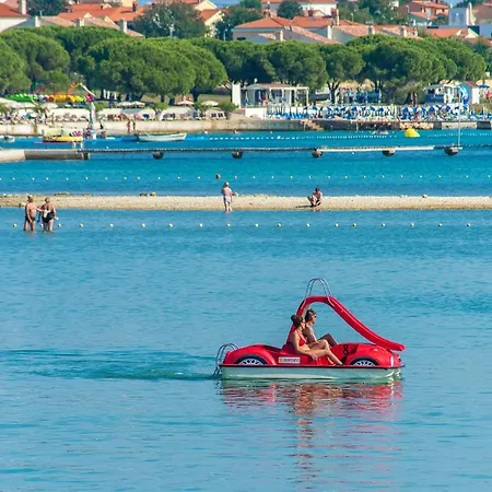 Stunning In Medulin With Kitchen Zadar