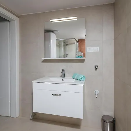 Stunning In Medulin With Kitchen *