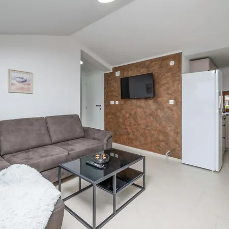 Apartamento 2 Bedroom Cozy In